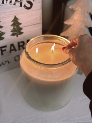 
            
                Load image into Gallery viewer, A Perfect Candle - 100 oz
            
        